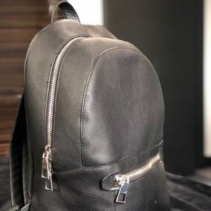 MENS BLACK LEATHER BACKPACK